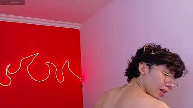 Snapshot of Twink_Sebas7 chatting on 07.17.26 Twink Sebas7 online show from 07.17.26