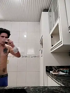 Snapshot of Bruno13travieso chatting on 05.06.26 Bruno13travieso online show from 05.06.26