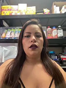 MIA ROSSEEE online show from 06.16.26