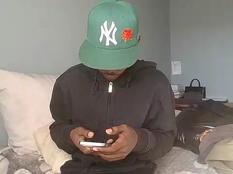 Snapshot of Nkazimulz chatting on 05.20.26 Nkazimulz online show from 05.20.26