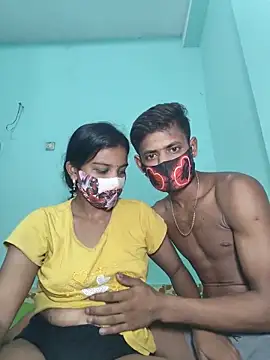Hot-Couple4 online show from 05.24.26
