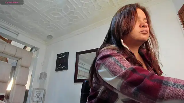 SarahQ65 online show from 04.16.26