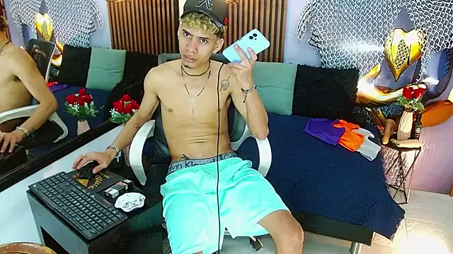 Skinny cute Alyer online show from 06.03.26
