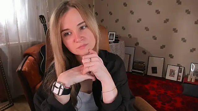 MiaSparkes online show from 06.16.26