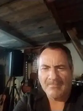 Snapshot of flashgorden chatting on 04.13.26 flashgorden online show from 04.13.26