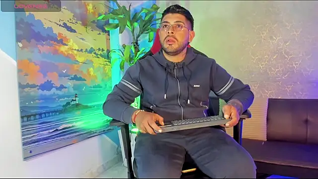 Im Axiel online show from 04.15.26