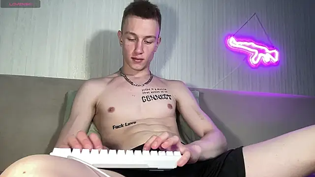 Travis Gracile online show from 05.22.26
