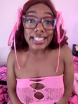 ChocolatCoveredStrawberry online show from 04.10.26