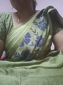 Snapshot of Tamilaunty35 chatting on 07.14.26 Tamilaunty35 online show from 07.14.26