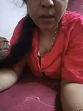 Snapshot of Tamilaunty35 chatting on 08.05.26 Tamilaunty35 online show from 08.05.26