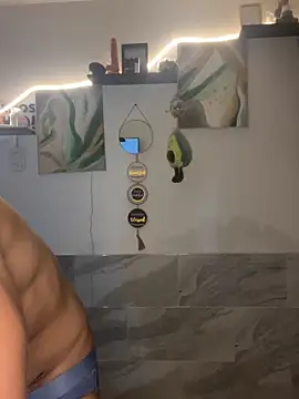 Emcapuchado Josee online show from 04.13.26