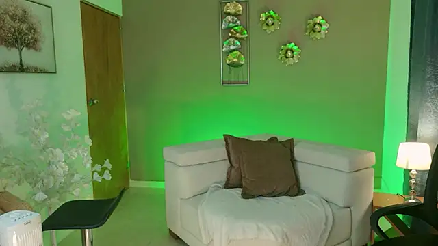 MaraVelvett online show from 04.17.26