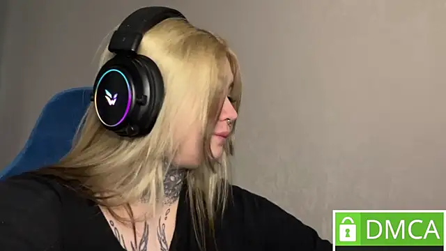 CuteUna online show from 04.17.26