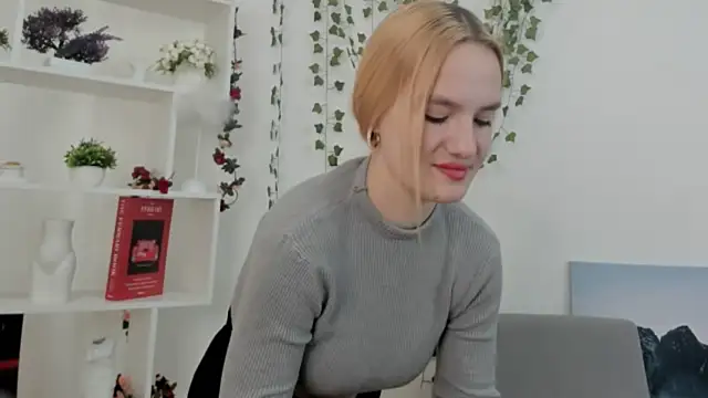 DannetteFire online show from 04.13.26