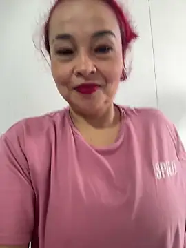 Snapshot of Alma_milf_co chatting on 04.11.26 Alma milf co online show from 04.11.26