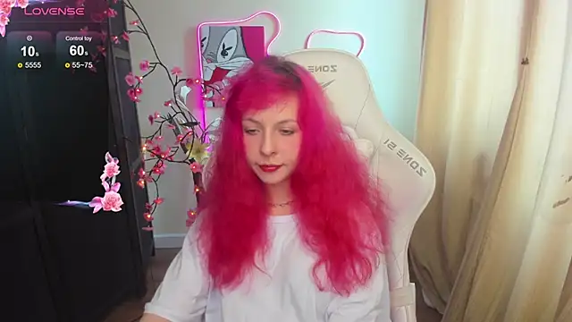 Snapshot of InfernoKitten chatting on 04.14.26 InfernoKitten online show from 04.14.26