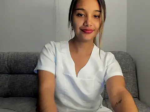 Snapshot of Miss_Taniac chatting on 05.06.26 Miss Taniac online show from 05.06.26