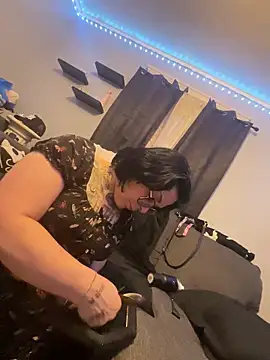 AmalaHexx online show from 04.14.26