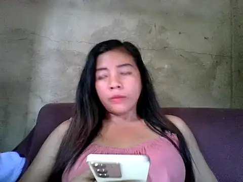 Snapshot of pinayysimple chatting on 05.13.26 pinayysimple online show from 05.13.26