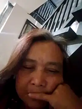 Snapshot of jeanyummytits chatting on 05.01.26 jeanyummytits online show from 05.01.26