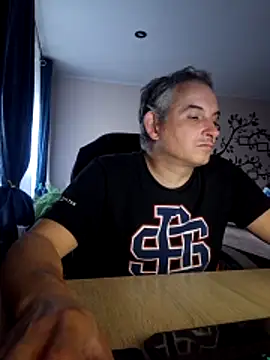 Snapshot of Piotr481 chatting on 06.16.26 Piotr481 online show from 06.16.26