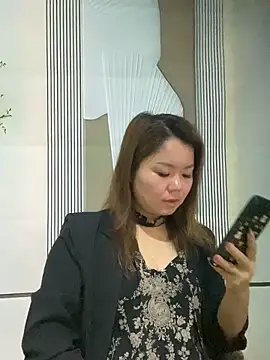 nide-yuebao online show from 04.20.26