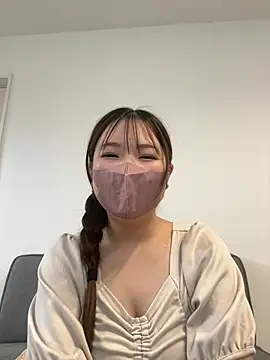 Snapshot of MOKAchann chatting on 06.21.26 MOKAchann online show from 06.21.26