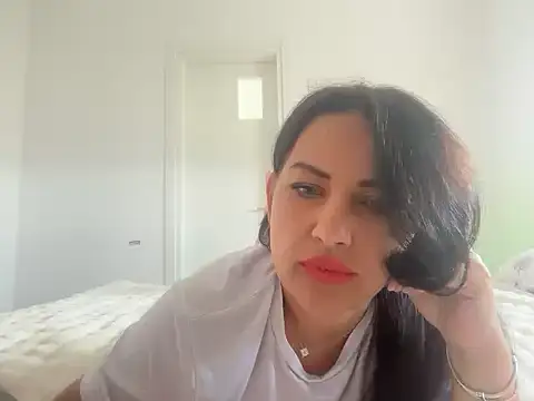 Snapshot of SeleneVane chatting on 07.04.26 SeleneVane online show from 07.04.26