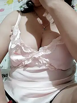 Snapshot of ManaMi-Amii chatting on 04.26.26 ManaMi-Amii online show from 04.26.26
