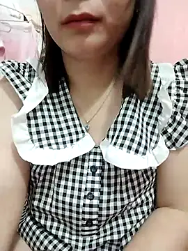 Snapshot of ManaMi-Amii chatting on 06.14.26 ManaMi-Amii online show from 06.14.26