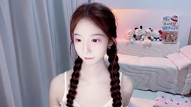 Snapshot of lucky-tt chatting on 06.24.26 lucky-tt online show from 06.24.26