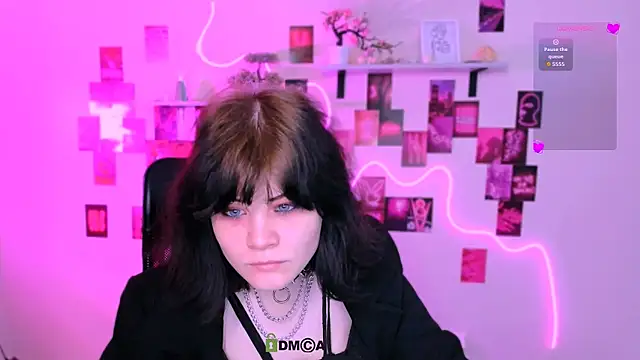 Snapshot of nikki_kiss_ chatting on 04.23.26 nikki kiss online show from 04.23.26