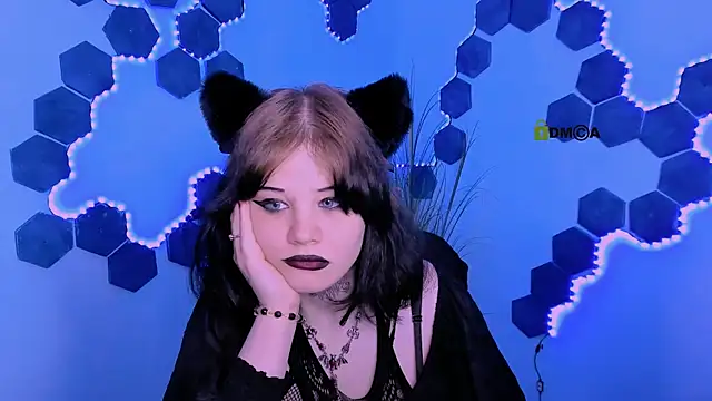 Snapshot of nikki_kiss_ chatting on 05.20.26 nikki kiss online show from 05.20.26