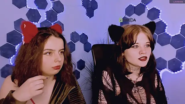 Snapshot of nikki_kiss_ chatting on 05.29.26 nikki kiss online show from 05.29.26