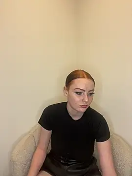 Snapshot of MiraVoss18 chatting on 04.21.26 MiraVoss18 online show from 04.21.26