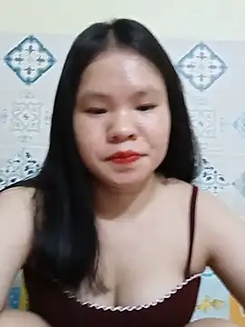 Snapshot of Seraphinahh chatting on 05.17.26 Seraphinahh online show from 05.17.26