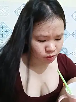 Snapshot of Seraphinahh chatting on 05.21.26 Seraphinahh online show from 05.21.26