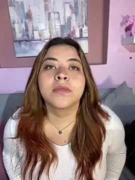 ZoeBennett Pink online show from 04.14.26