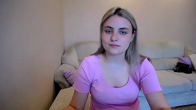 Snapshot of _shy_sabrina__ chatting on 07.11.26 shy sabrina online show from 07.11.26