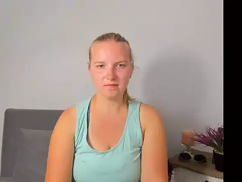 Snapshot of RoseTeacherX chatting on 07.24.26 RoseTeacherX online show from 07.24.26