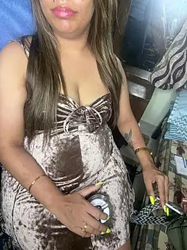 Jasmine lovel online show from 05.04.26