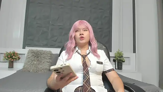 sophia blade  online show from 05.09.26