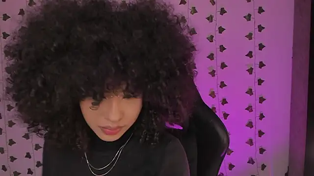 Snapshot of Liaaa_1 chatting on 05.17.26 Liaaa 1 online show from 05.17.26