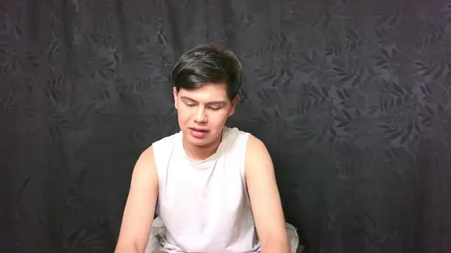 Snapshot of Felipe_Kold chatting on 05.27.26 Felipe Kold online show from 05.27.26