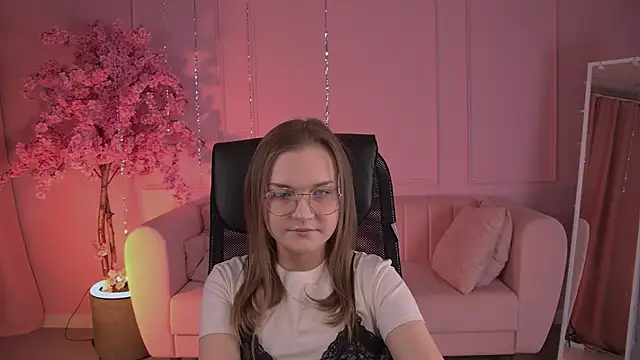 LissaTelor online show from 04.17.26