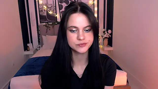 Snapshot of _Scarlett_Lee_ chatting on 04.28.26 Scarlett Lee online show from 04.28.26