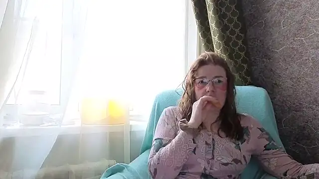 Snapshot of Miss_SandraX chatting on 04.25.26 Miss SandraX online show from 04.25.26
