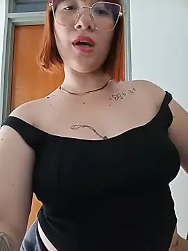 Curves Nina online show from 07.18.26