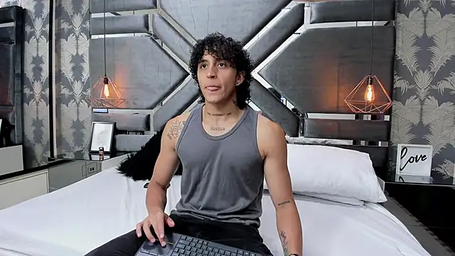 JayTaylorr online show from 04.21.26