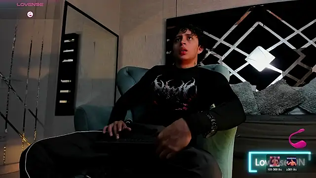JayTaylorr online show from 06.17.26